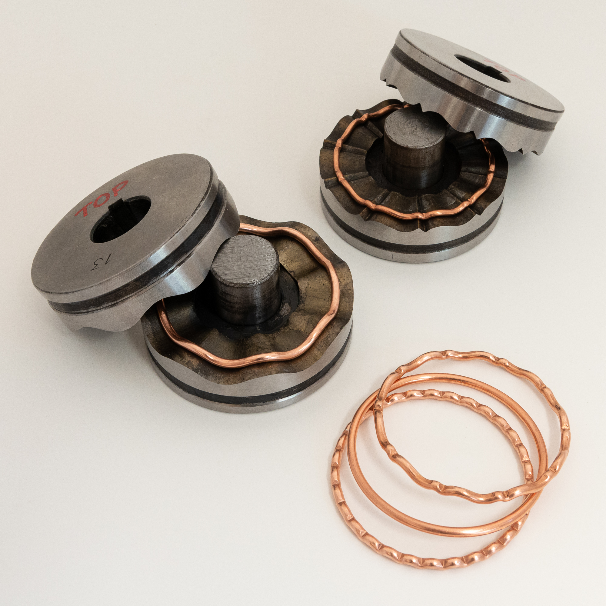 Hydraulic Press Skills: Bangles, Plain and Fancy